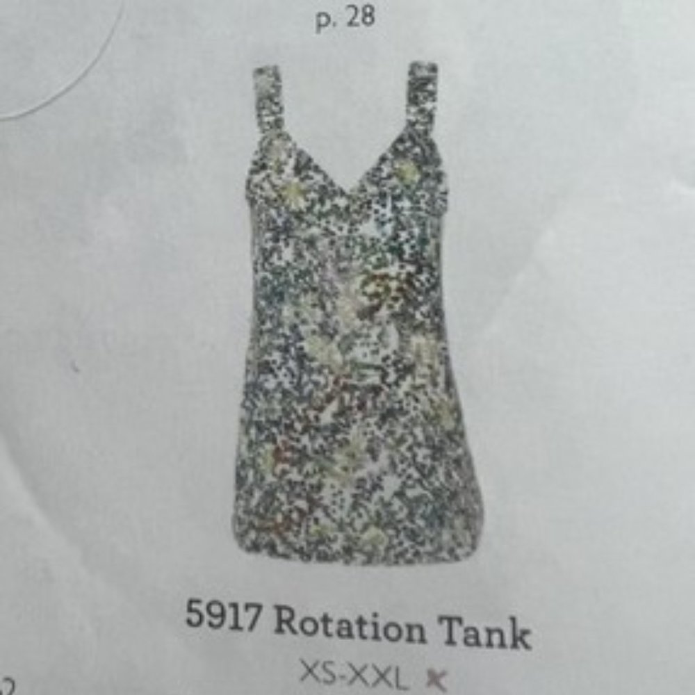 Cabi Large Rotation Tank - NWOT